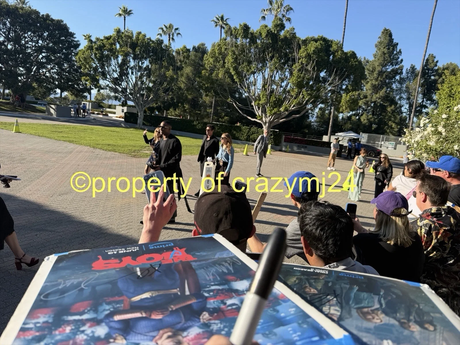 5 Signed The Boys Karl Urban Karen Fukuhara Tomer Capone Autograph Proof SWAU, изображение 5
