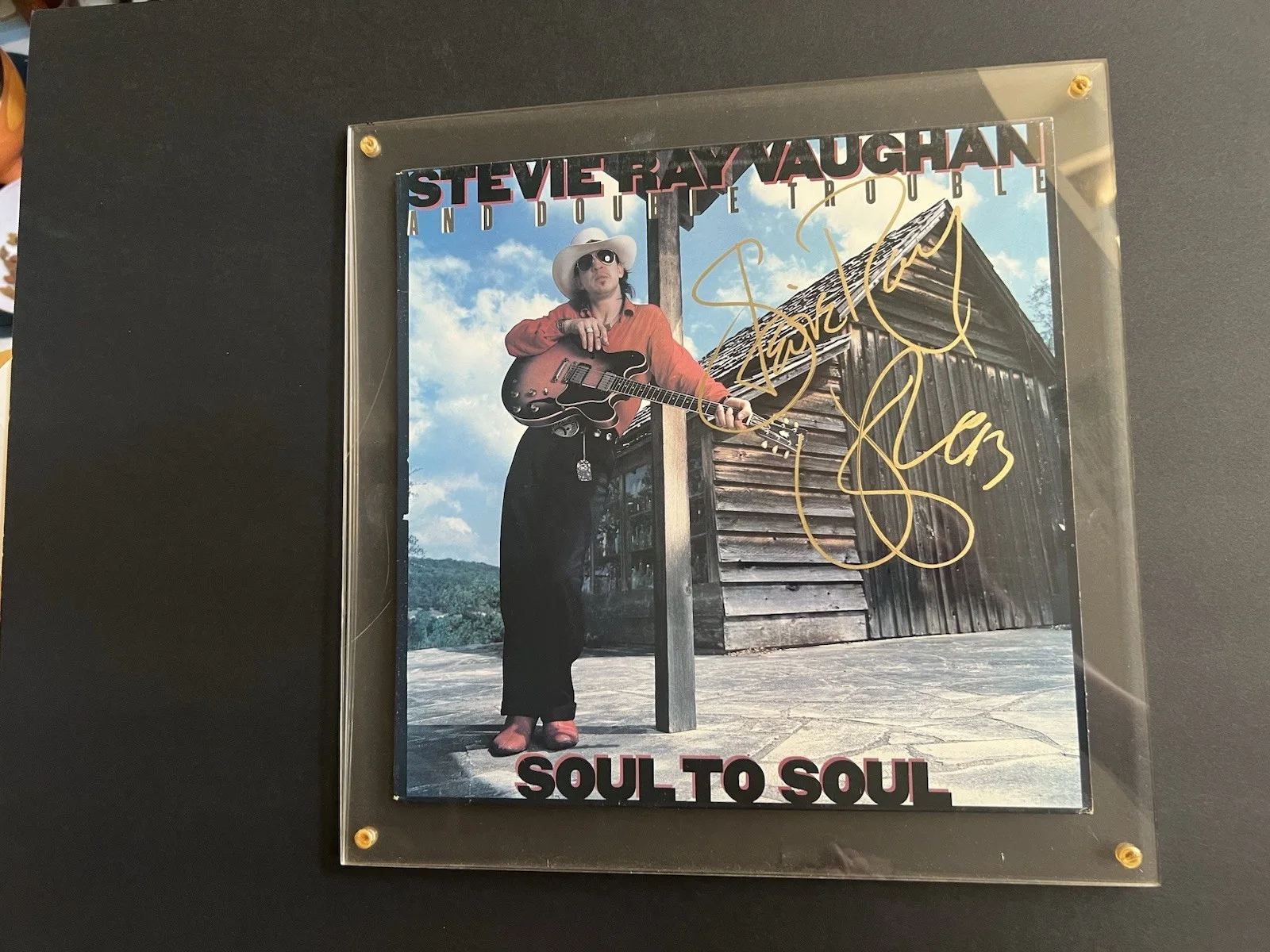 STEVIE RAY VAUGHAN Soul To Soul Autographed Signed, изображение 5