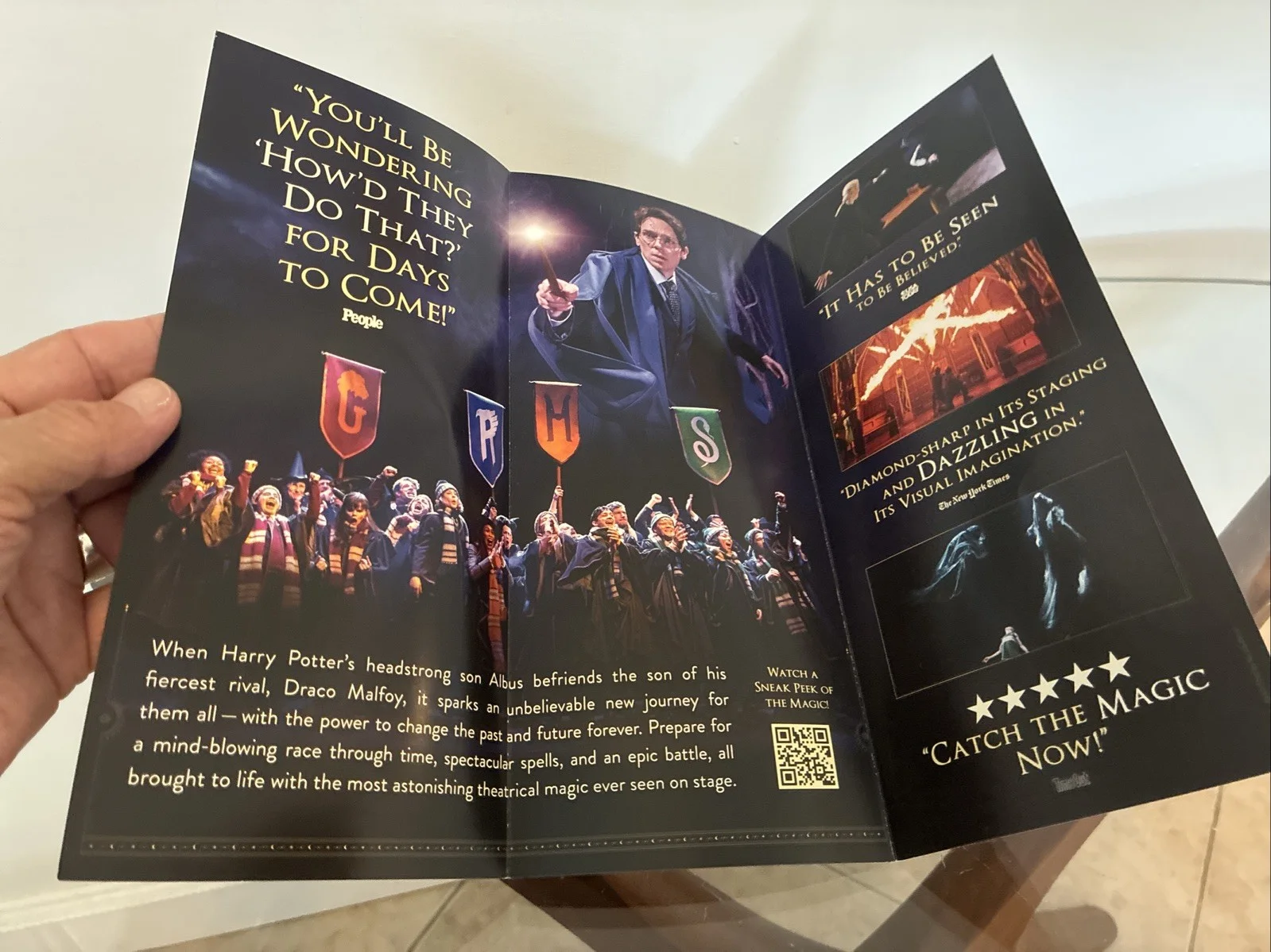 Daniel Radcliffe — Daniel Radcliffe Signed Harry Potter & The Cursed Child Broadway Flyer, image 3