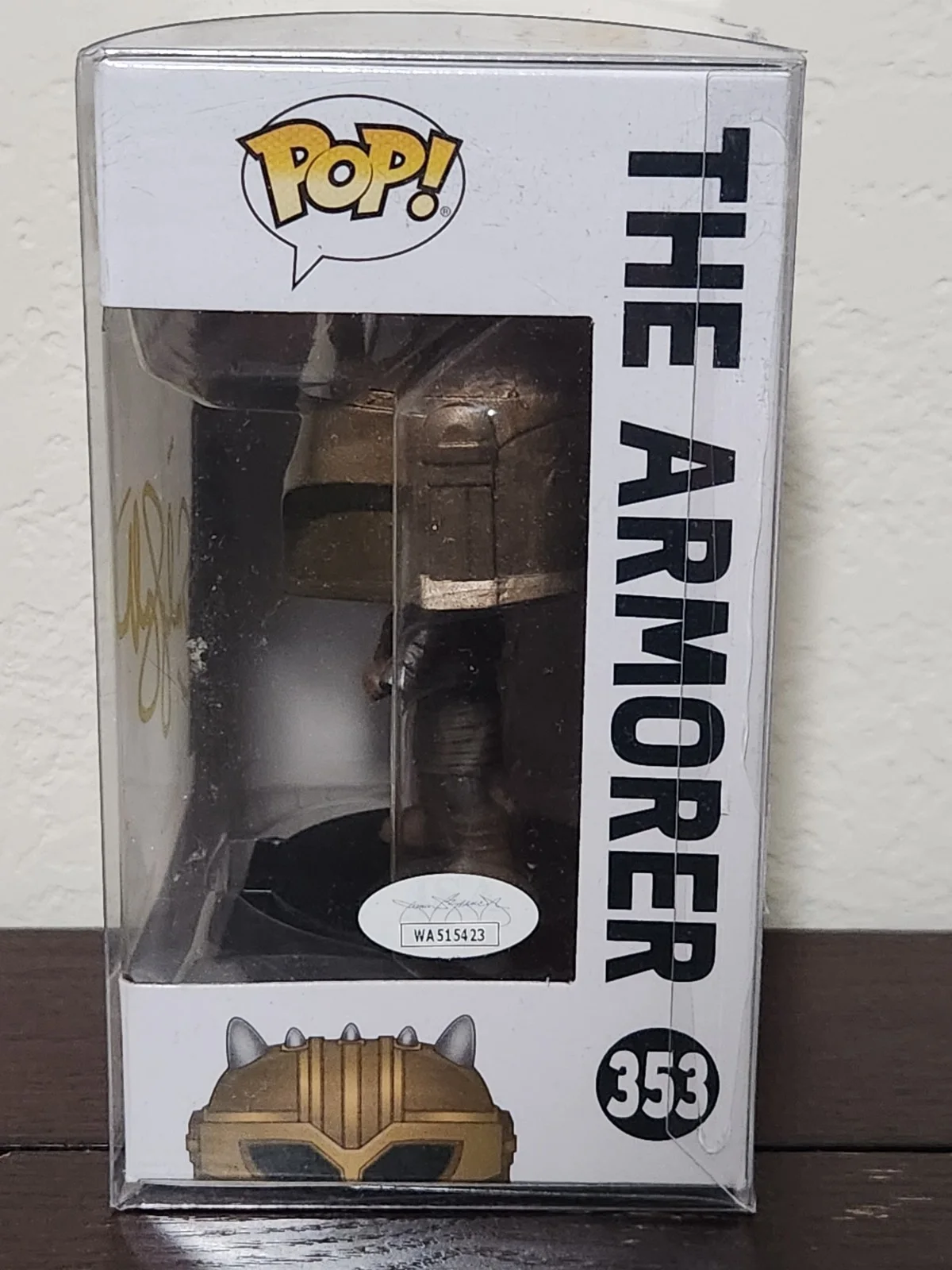 Emily Swallow — Signed EMILY SWALLOW Armorer Mandalorian Funko Pop 353 Autograph JSA COA, изображение 4