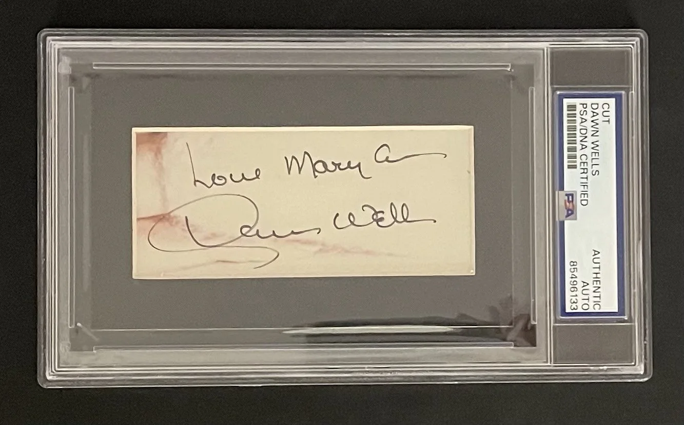 Dawn Wells — Dawn Wells PSA/DNA Signed Cut Signature 3x5 Autographed Slabbed Mary Ann, image 3