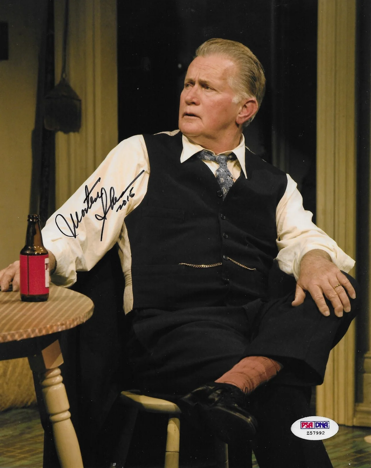 Martin Sheen — Martin Sheen Signed 8X10 Photo Autographed PSA/DNA COA The West Wing Z57992