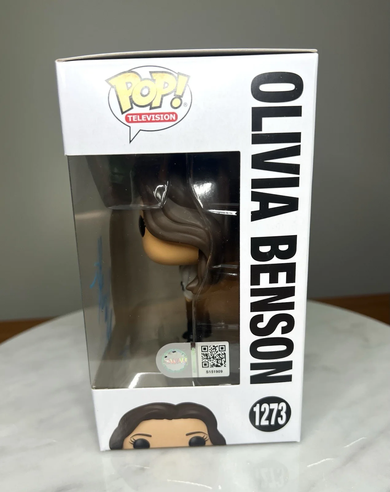 Mariska Hargitay — Mariska Hagitay Law And Order ‘Olivia Benson’ Signed Funko Pop SWAU COA, image 3