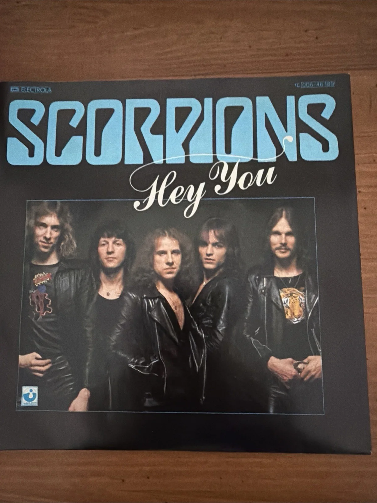 SCORPIONS Klaus Meine SIGNED Autograph + Rare 1980 Hey You 7" Vinyl Import MINT, изображение 2