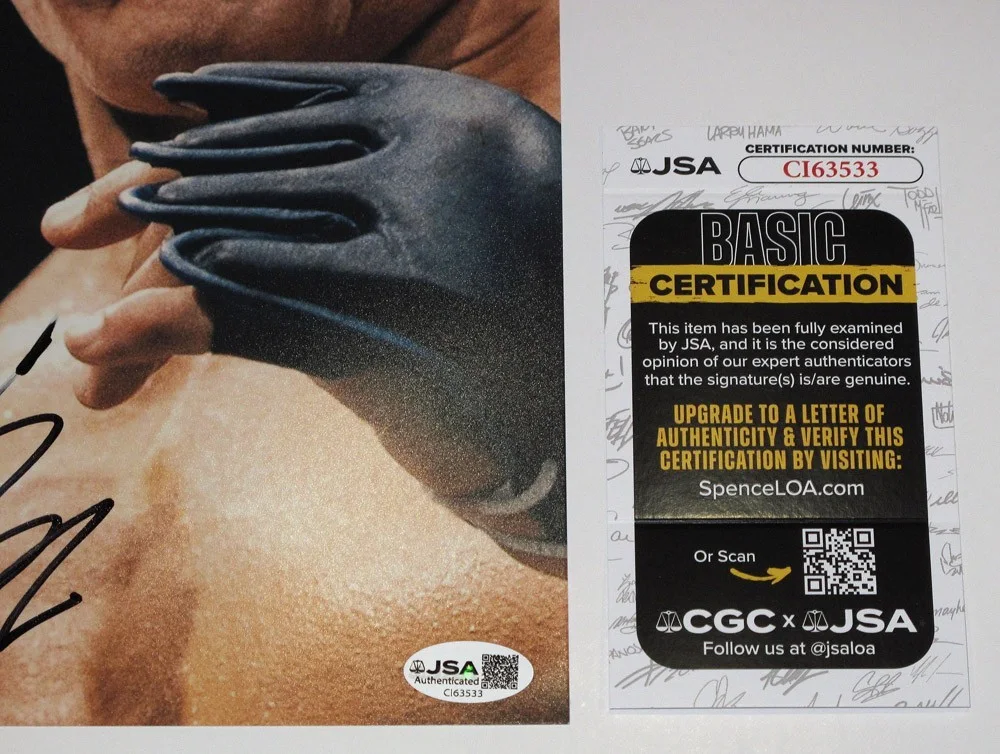 Benny Safdie, Oleksandr Usyk, Ryan Bader — Benny Safdie, Oleksandr Usyk +1 signed THE SMASHING MACHINE 12x18 Photo JSA COA, изображение 3
