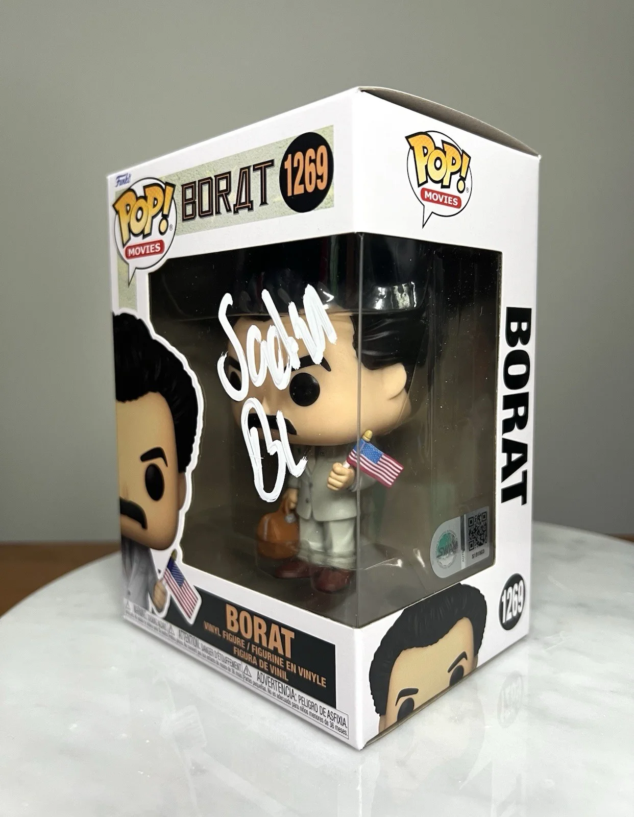 Sacha Baron Cohen — Sacha Baron Cohen Signed Borat Funko Pop SWAU COA, изображение 4