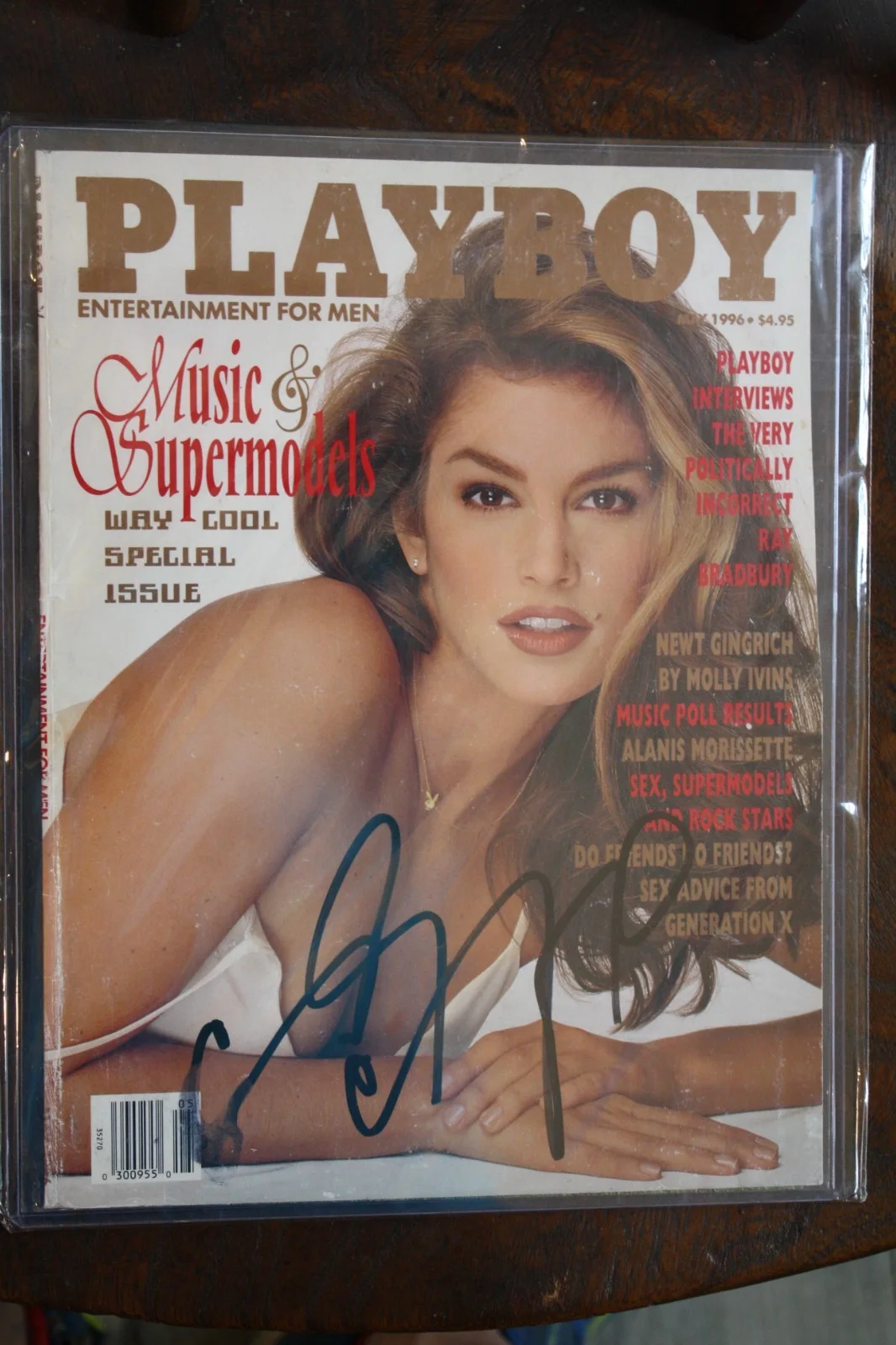 Cindy Crawford — 8x10 Signed PLAYBOY Cover "Cindy Crawford" JSA Authenticated