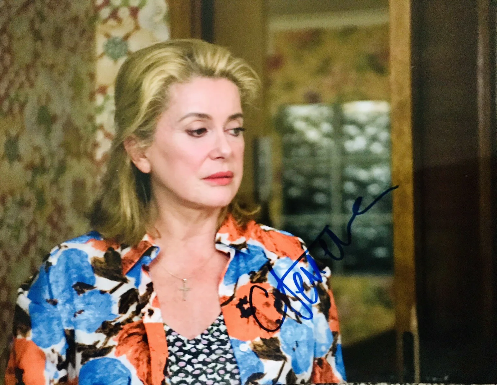 Catherine Deneuve — Catherine Deneuve signed 8x10 photo In Person. Proof. Belle De Jour