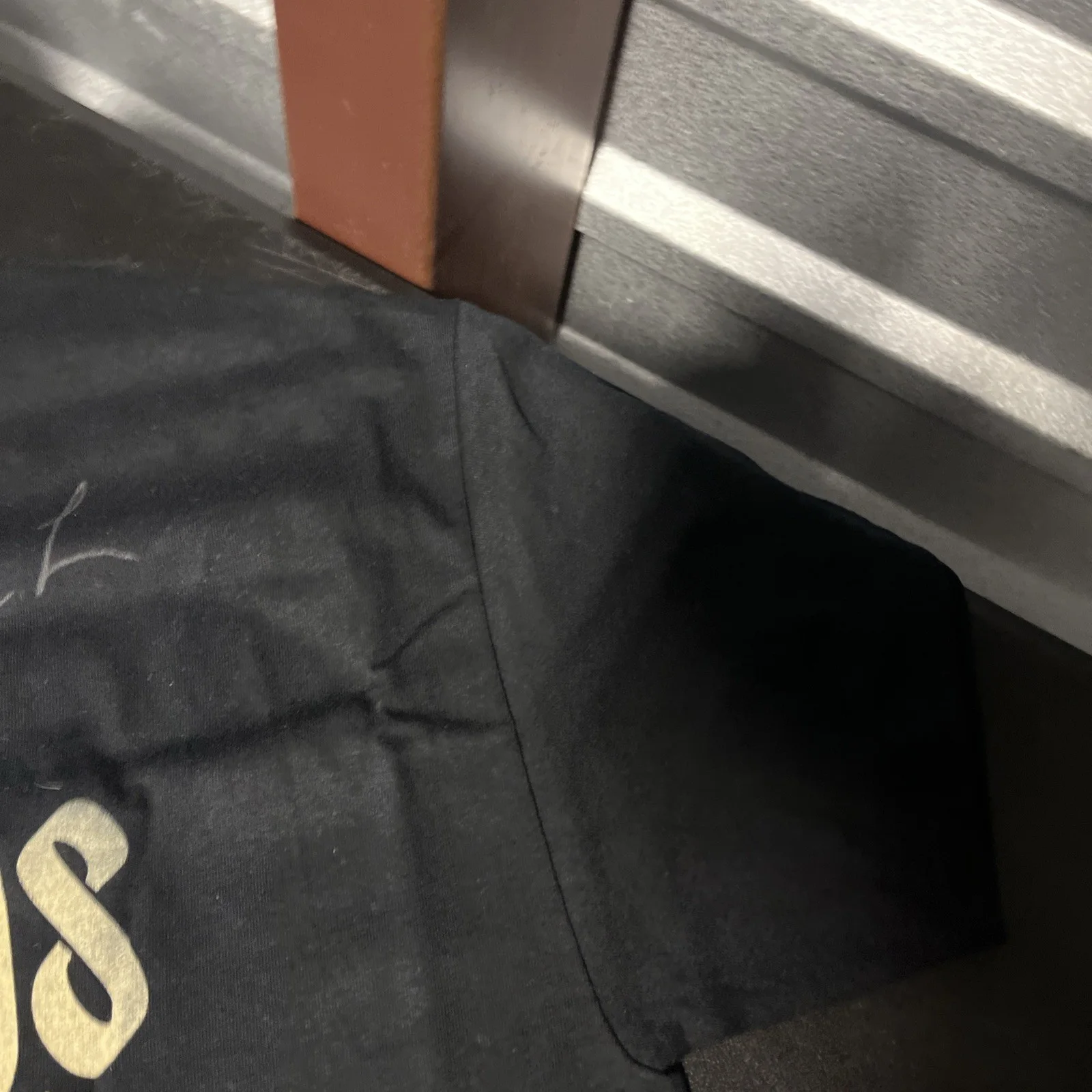 Dustin Lynch autographed Cowboys And Angels Tshirt *radio promotional item*, изображение 4