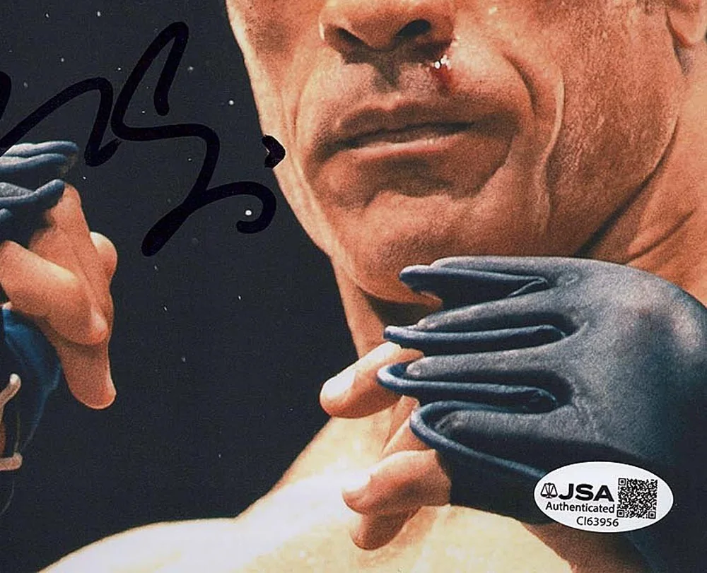Benny Safdie, Oleksandr Usyk, Ryan Bader — Benny Safdie, Oleksandr Usyk, +1 signed THE SMASHING MACHINE 8x10 Photo JSA COA, изображение 3