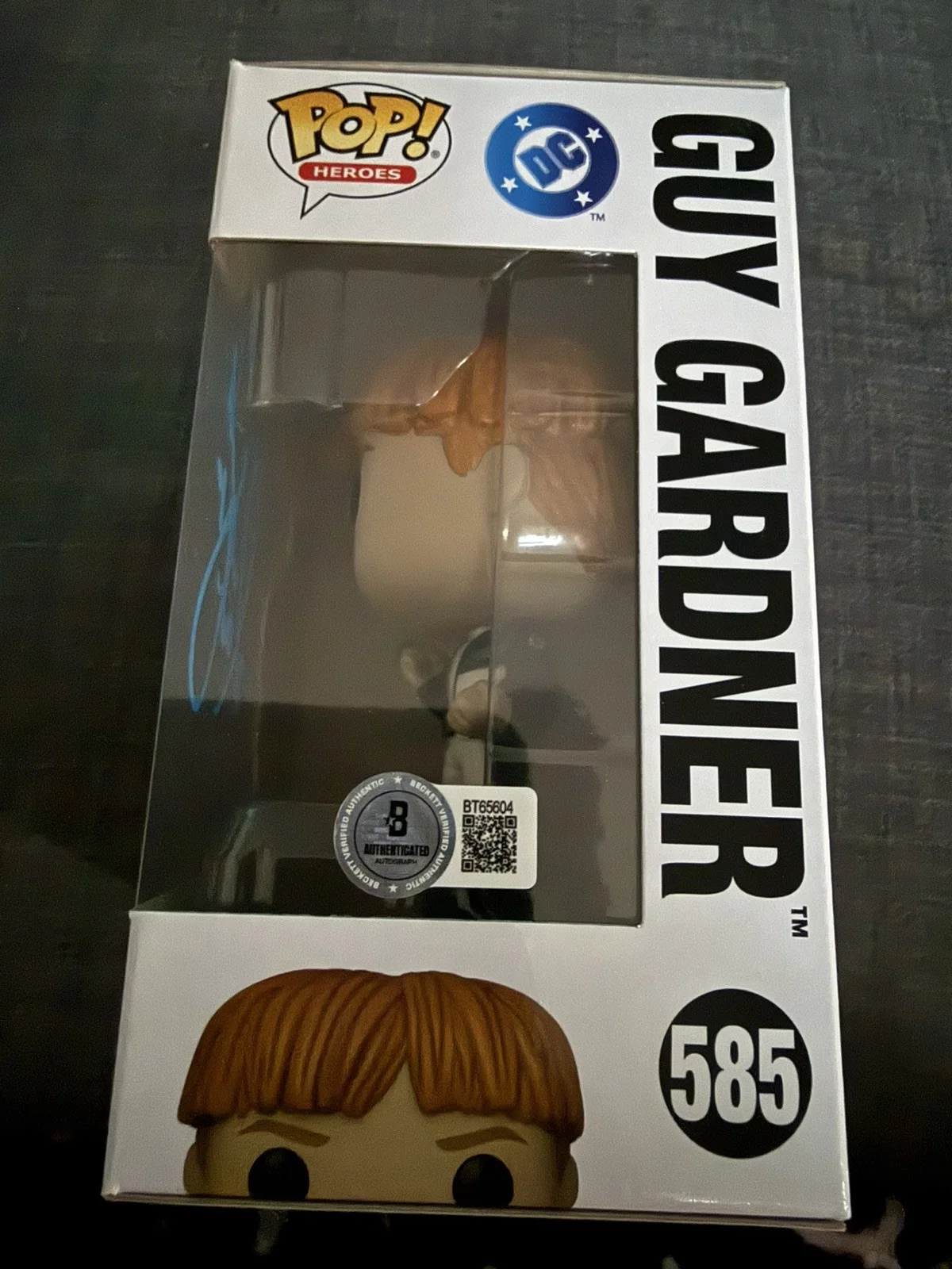 Nathan Fillion signed "Guy Gardner" Funko #585 (Superman) - Beckett COA, изображение 2