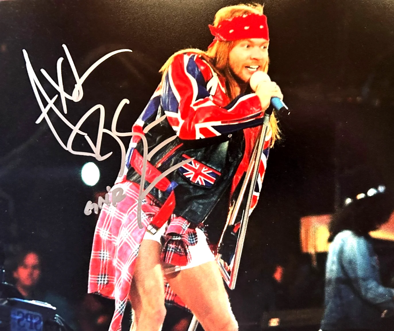 Axl Rose Signed (Guns N' Roses) Original 8x10" Authentic Autograph GENUINE w/COA, изображение 3