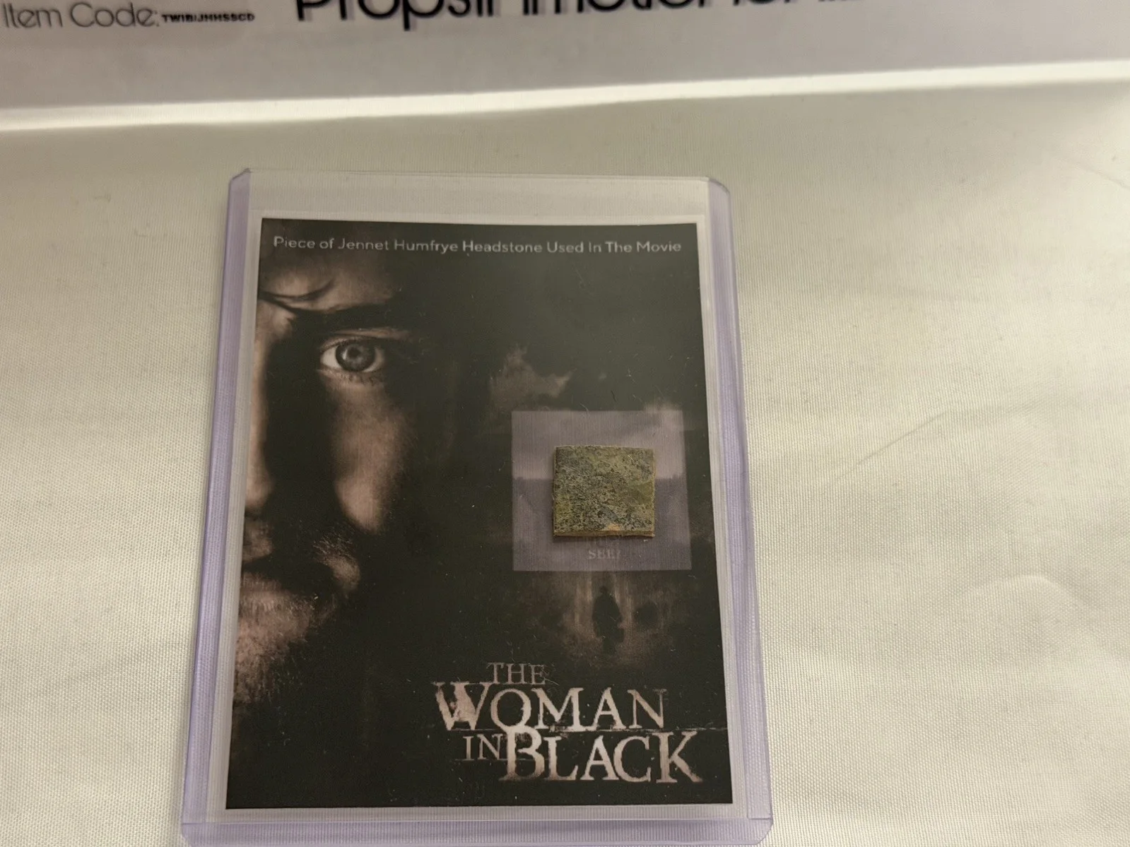 The Woman In Black Jennet Humfrye Headstone Film Prop Set Dec Used Coa Display, изображение 3