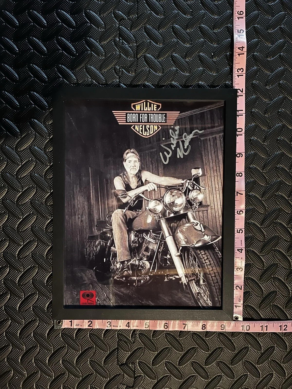 Willie Nelson Signed Photo - Harley Davidson From Ken Kittinger Collection, изображение 2
