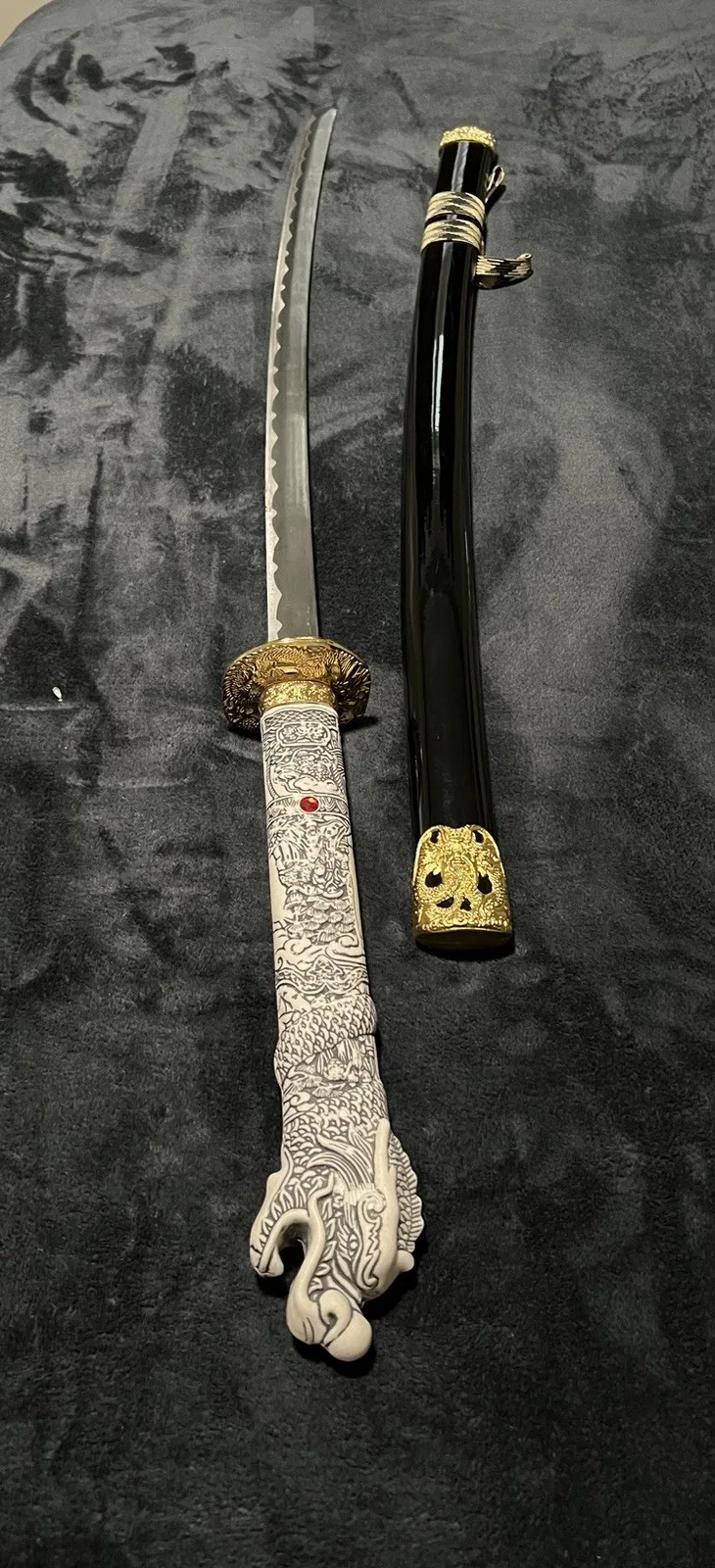 Christopher Lambert — Christopher Lambert Connor McLeod Signed Highlander Katana Sword Photo Proof, изображение 3