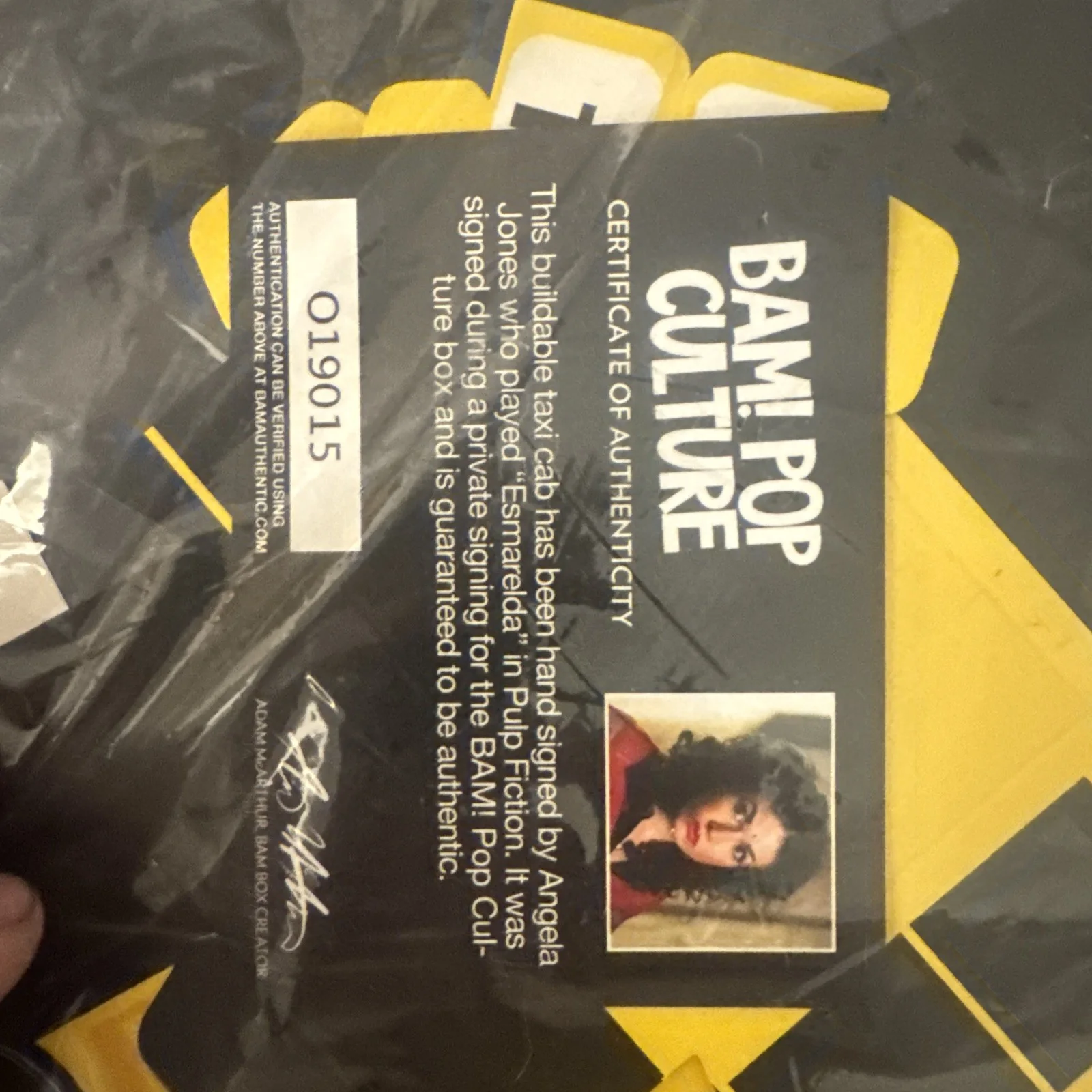 Angela Jones — Angela Jones Pulp Fiction Authentic Signed Build-able Taxi Cab Autograph BAM BOX, изображение 3