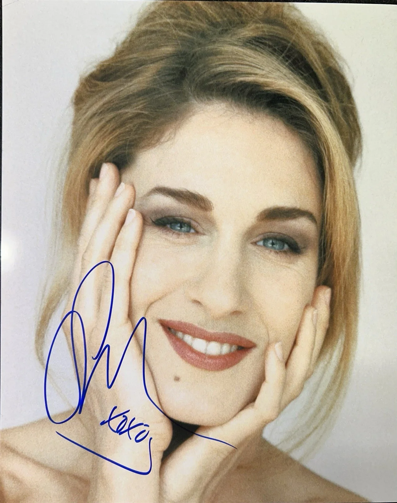 Sarah Jessica Parker — Sarah Jessica Parker hand signed autographed 8x10 photo w/Hologram COA