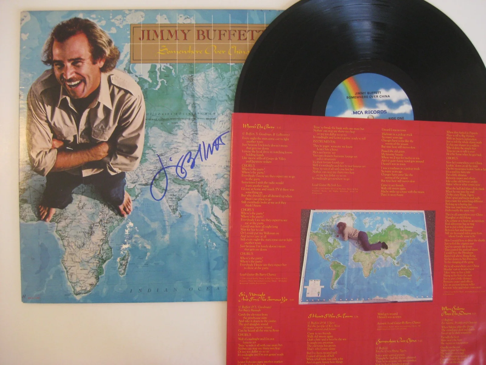 JIMMY BUFFETT - Rare AUTOGRAPHED 1981 "SOMEWHERE OVER CHINA" ALBUM - HAND SIGNED, image 3