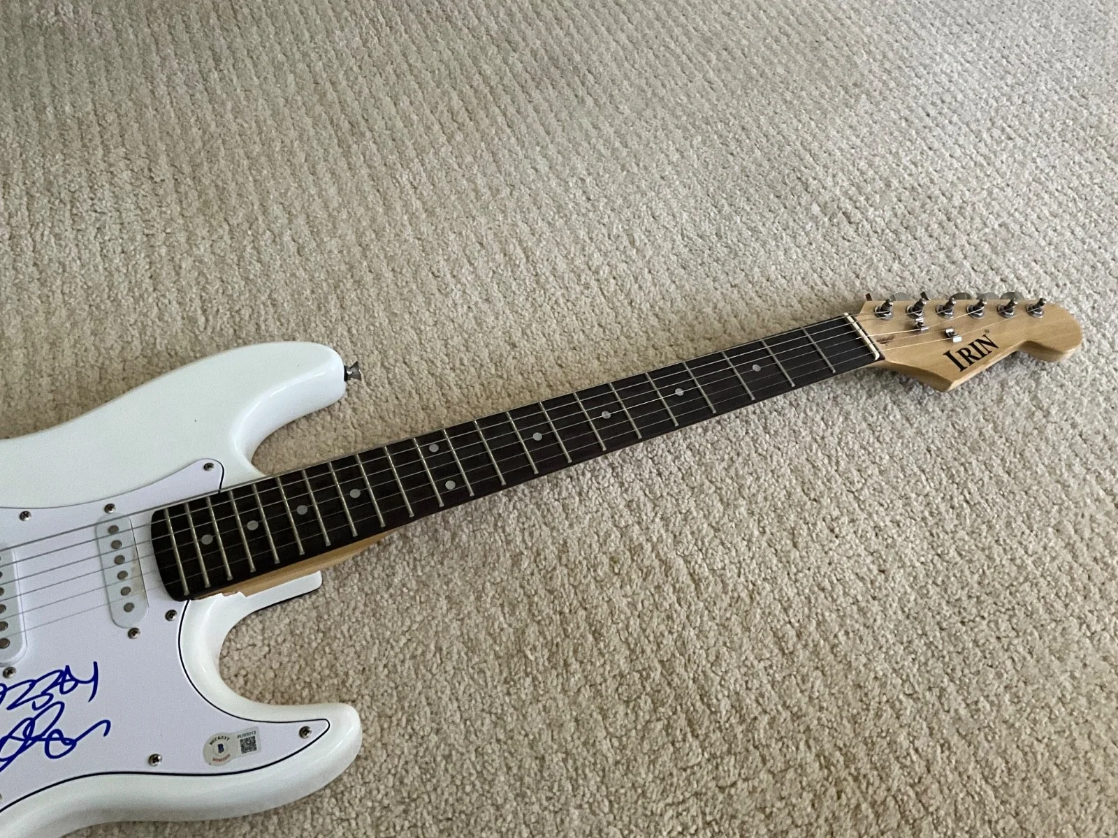 OZZY OSBOURNE AUTOGRAPHED SIGNED GUITAR BECKETT AUTHENTICATION BLACK SABBATH, image 4