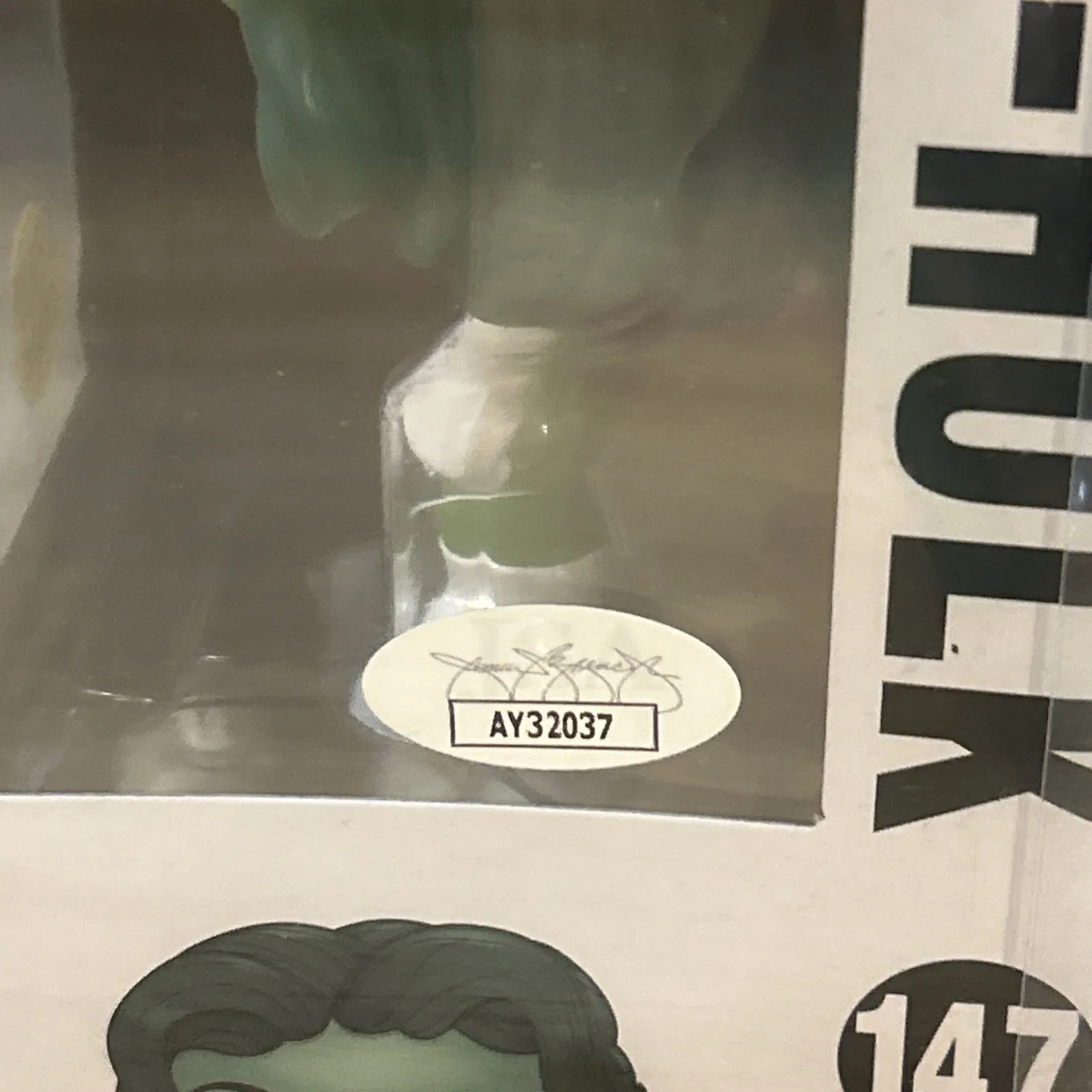 Tatiana Maslany — Tatiana Maslany She-Hulk Jennifer Funko Pop #1128 SIGNED L JSA COA, image 3