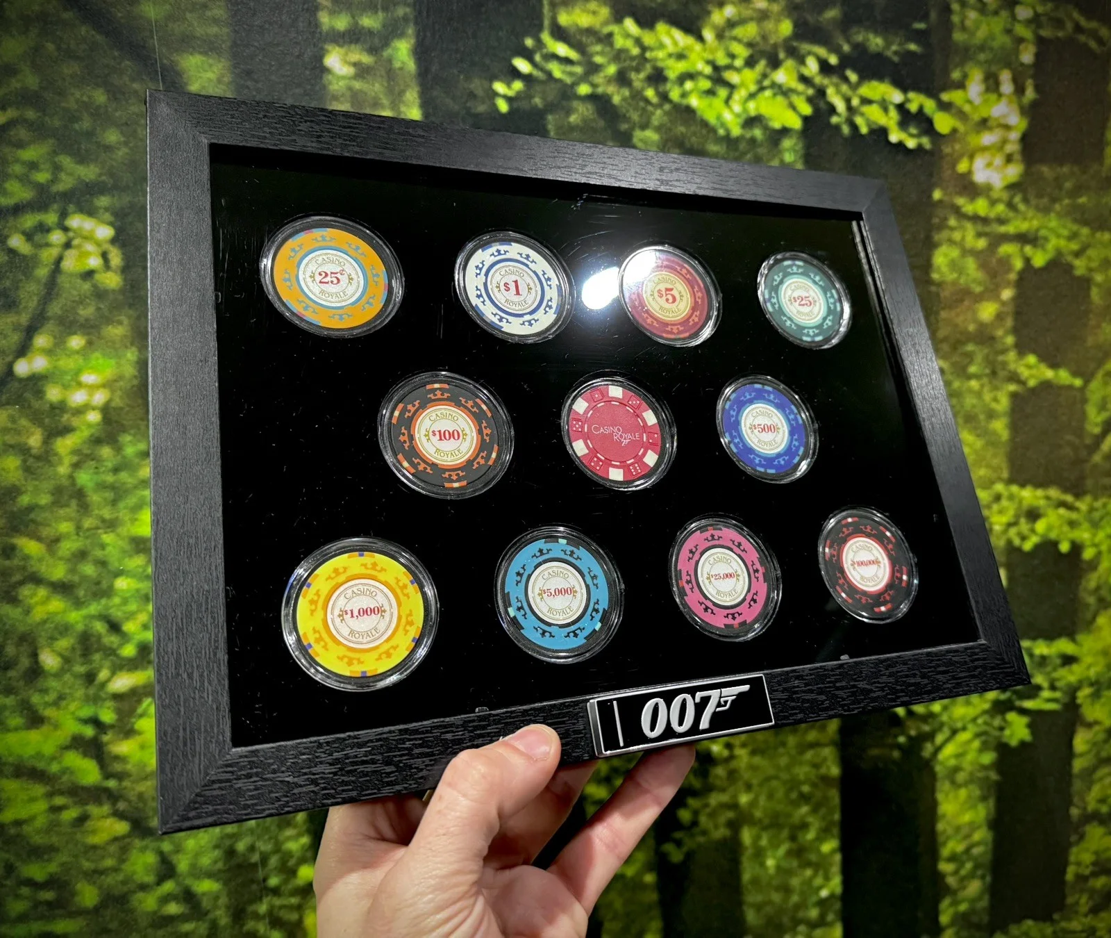 James Bond - Casino Royale 007 Poker Chip Framed Display – Excellent Condition, изображение 2