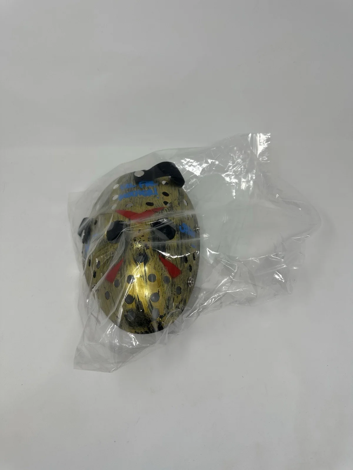 Ari Lehman — Ari Lehman Friday The 13th Jason 1 Signed Silver Jason Mask w/ Blue Sig COA, изображение 2