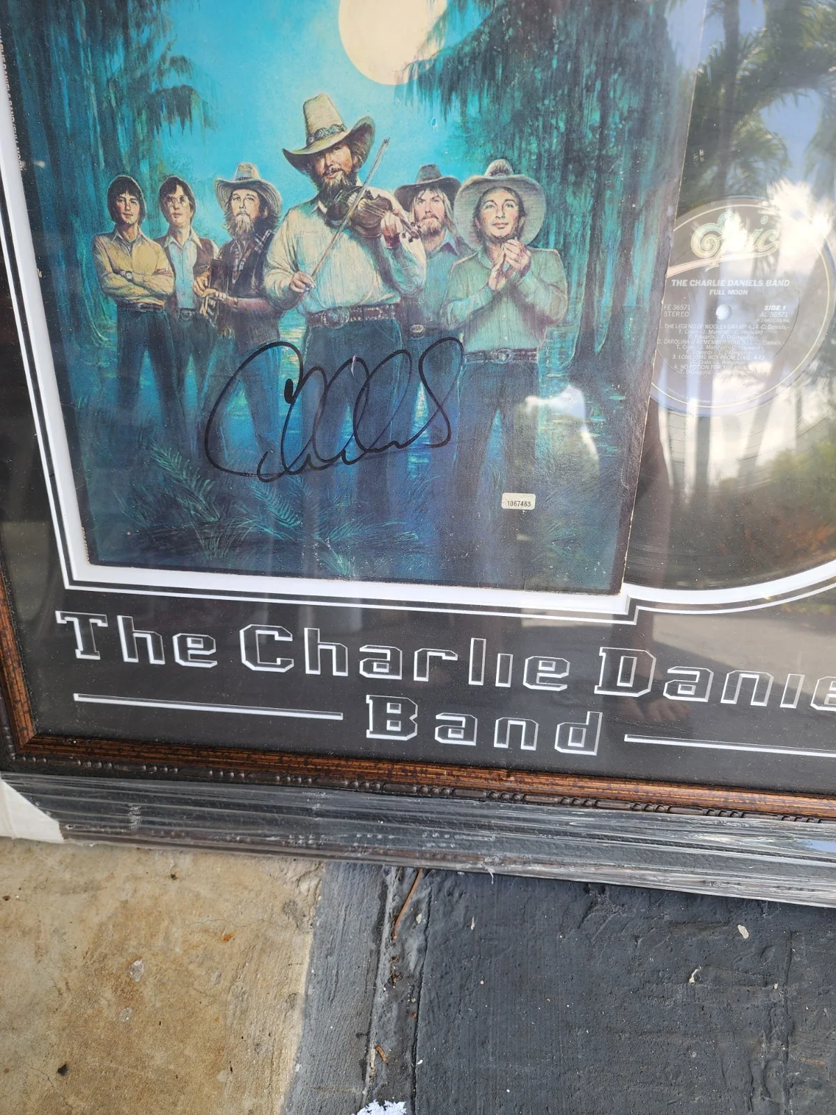 Charlie daniels signed album, cover with album matted and deluxe frame, image 4