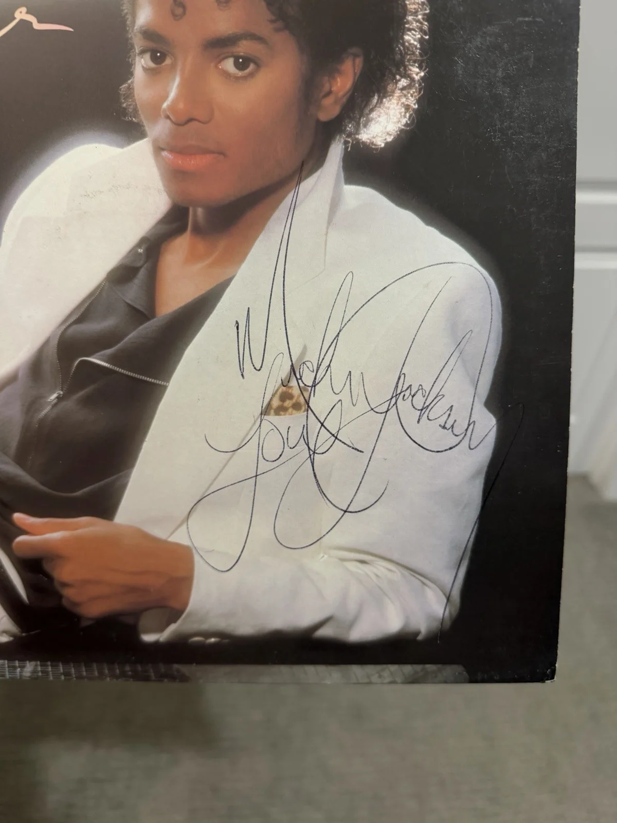 Holy Grail Michael Jackson Signed Thriller Vinyl Auto PSA DNA COA Inscribed Love, изображение 4