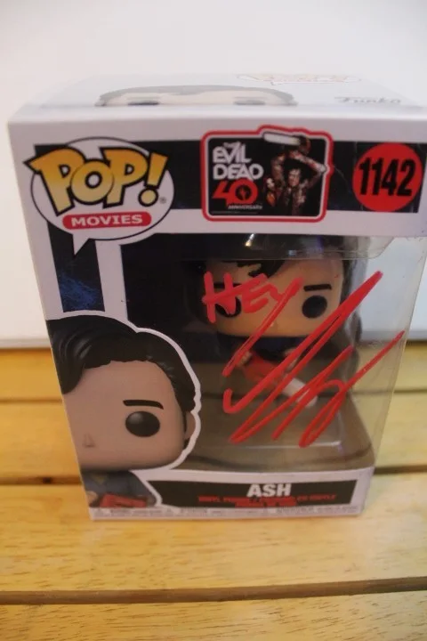 Bruce Campbell — Signed Funko Pop Movies #1142 - The Evil Dead - Ash - Bruce Campbell + COA, изображение 2
