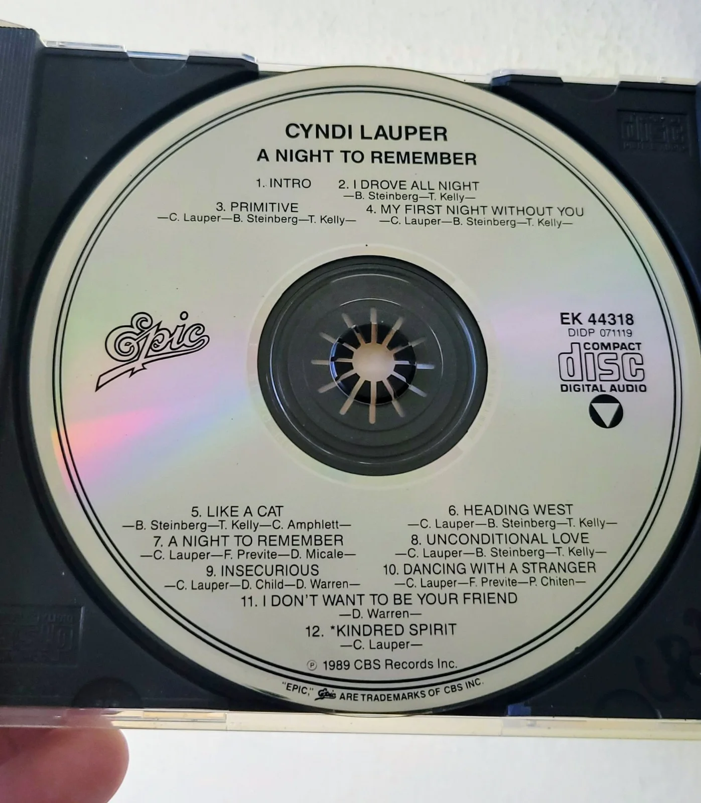 Cyndi Lauper — Cyndi Lauper Autographed Signed CD A Night To Remember RARE, image 5