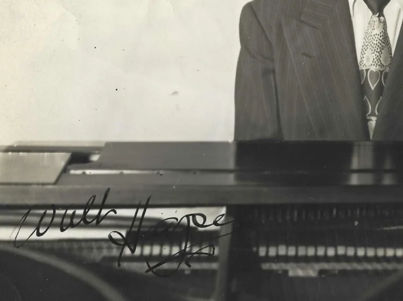 Vintage 1940s SIGNED Jazz Photo~Musician WALT HARPER at Piano~by Ted Moss~# 3, image 2