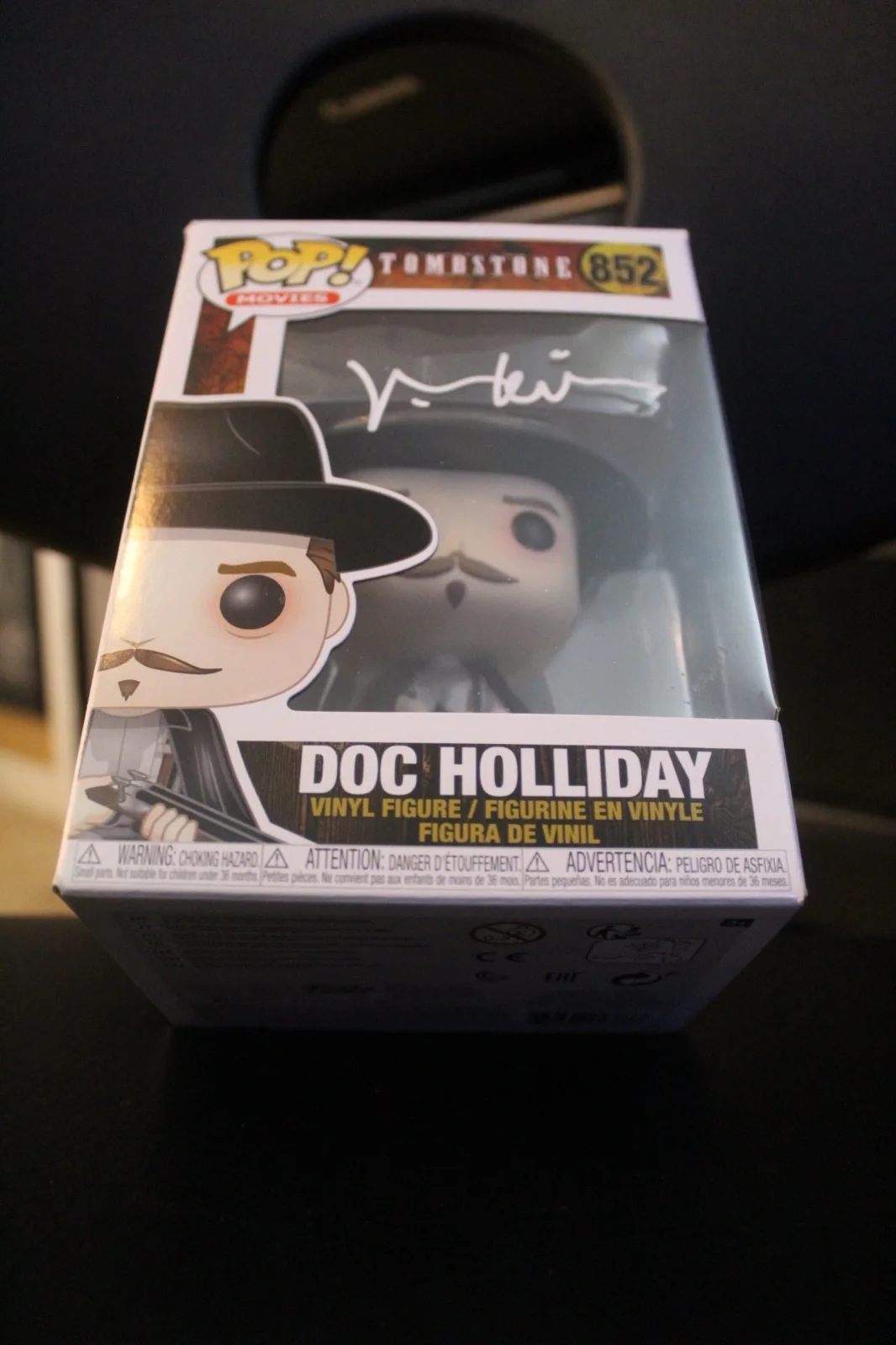 Val Kilmer — Signed Funko Pop Movies #852 - Tombstone - Doc Holiday, Val Kilmer + COA, изображение 2