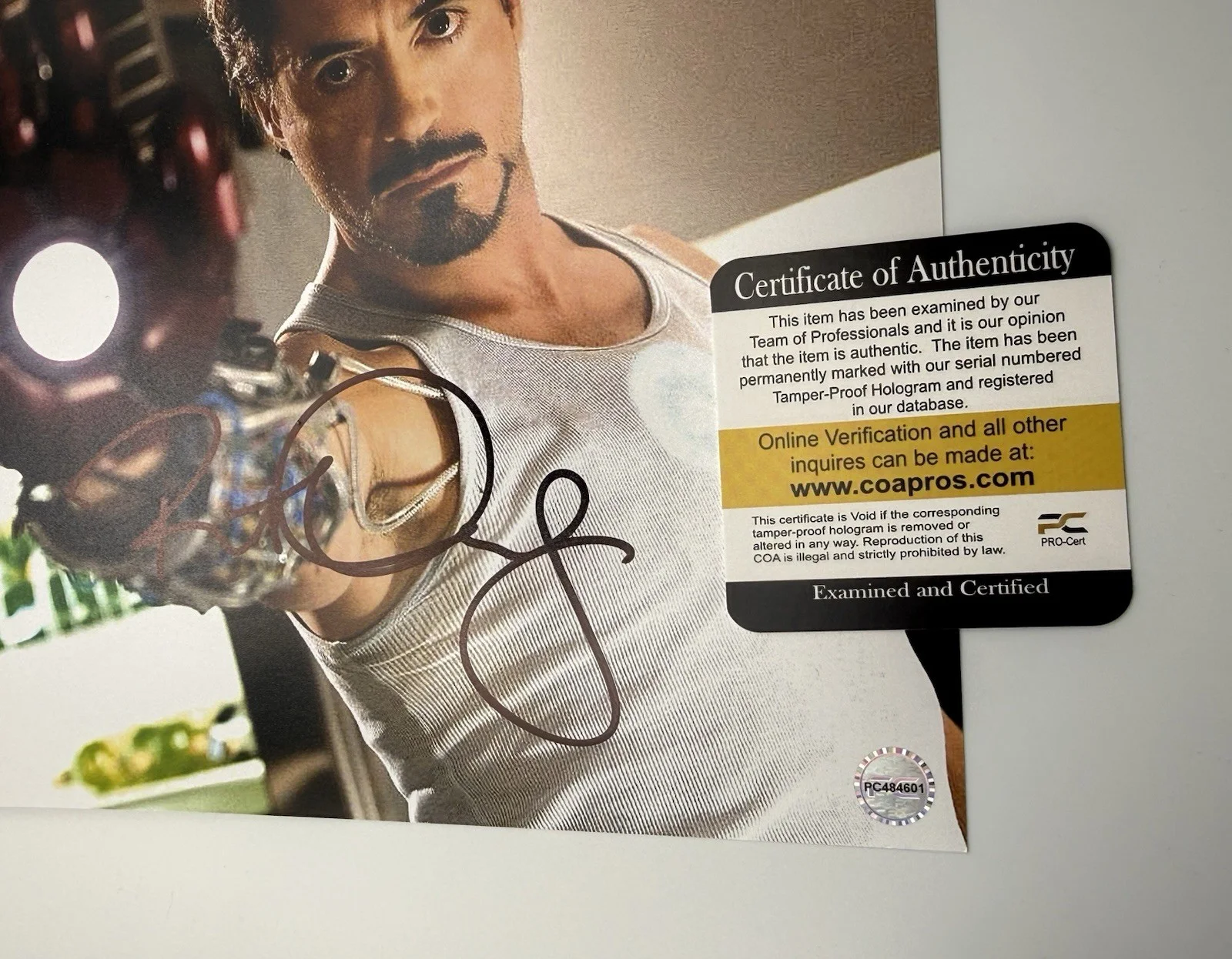 Robert Downey Jr — Signed Robert Downey Jr. Iron Man Autographed 8x10 Photo w/COA, изображение 2