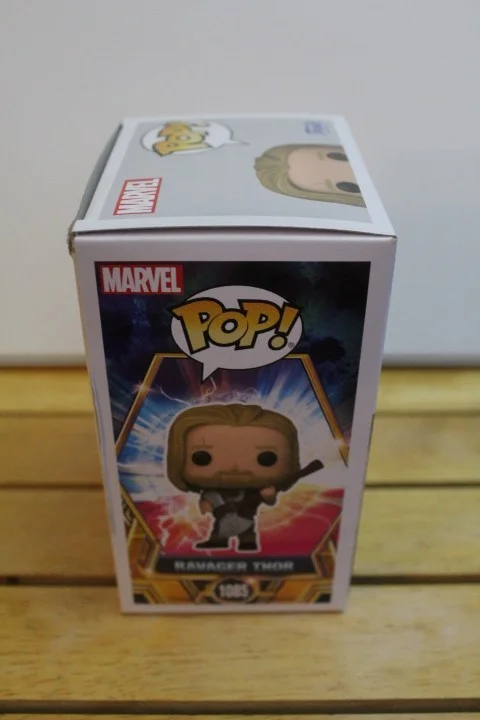 Chris Hemsworth — Signed Pop #1085 - Thor - Love & Thunder - Ravager Thor - Chris Hemsworth + COA, image 4