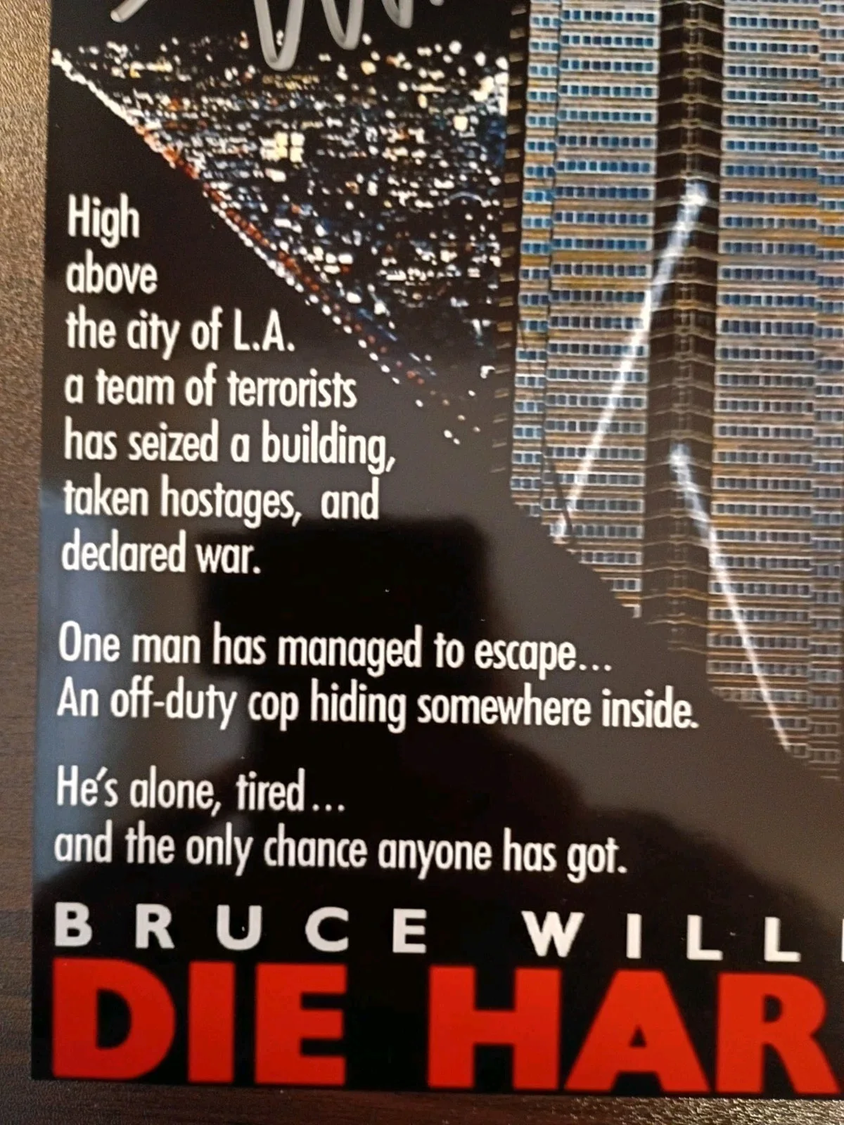 Bruce Willis — Die Hard Bruce Willis Signed 8x10 COA W/Matching Numbered Sticker, image 4
