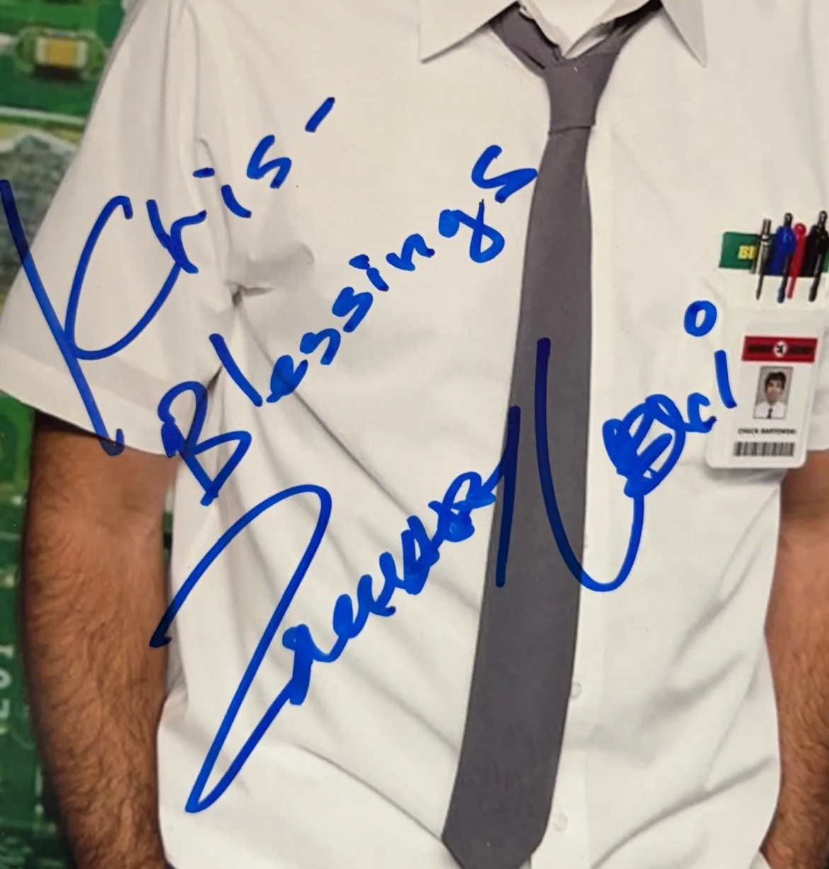Zachary Levi — ZACHARY LEVI SIGNED AUTOGRAPHED 8X10 PHOTO LESS THAN PERFECT CHUCK PSA COA, image 2