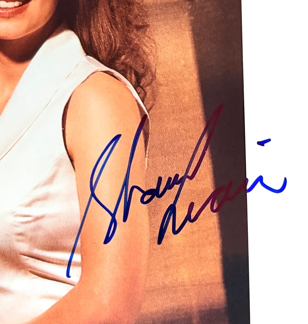 SHANIA TWAIN SIGNED AUTOGRAPHED 8X10 PHOTO ANY MAN OF MINE PARTY FOR TWO PSA COA, изображение 2