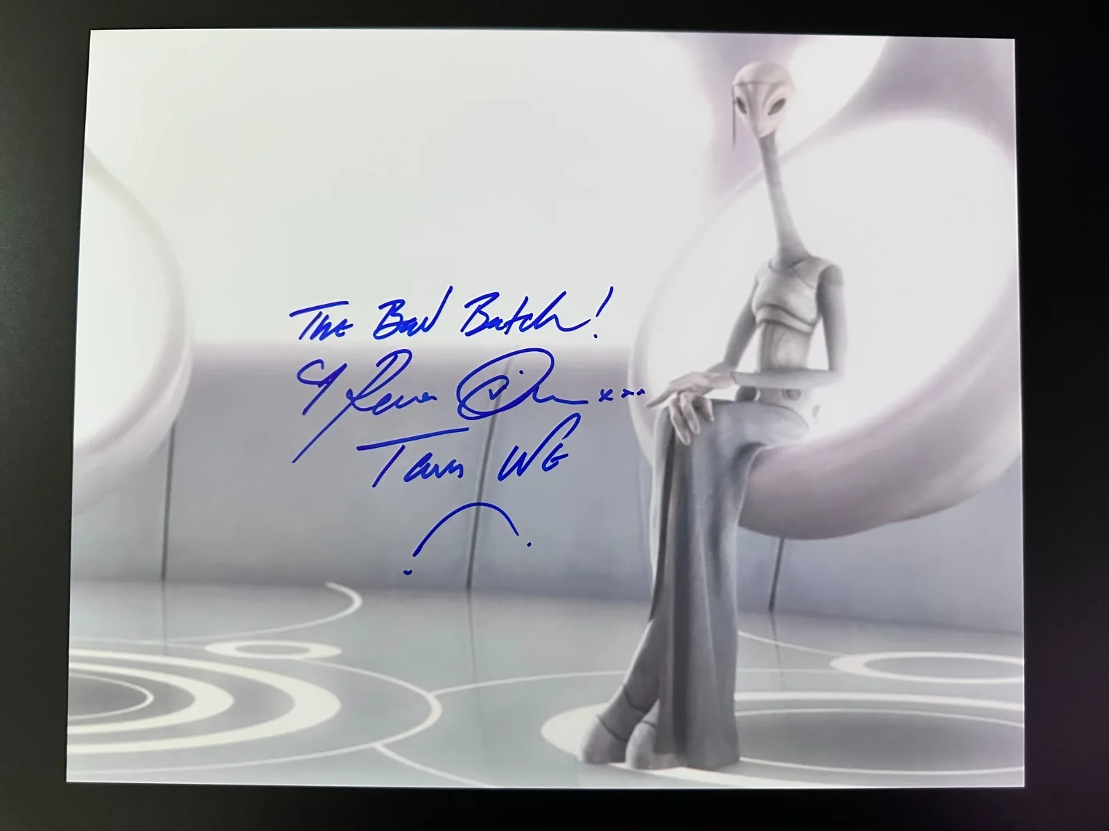 Rena Owen — Rena Owen Signed 8x10 Star Wars: The Bad Batch Taun We (Kamino) Autograph