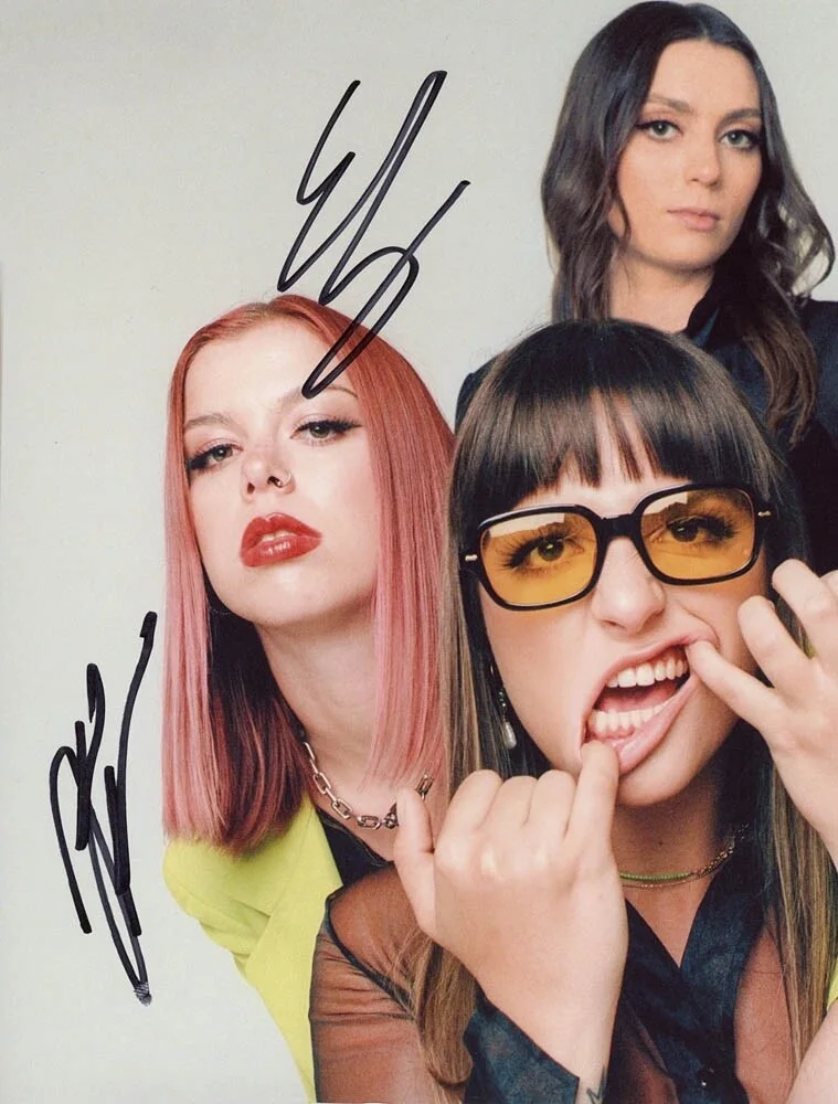 THE BEACHES — THE BEACHES Band signed 8x10 Photo ALL 4 f OFF CAMPUS Edge of The Earth ACOA COA, изображение 4