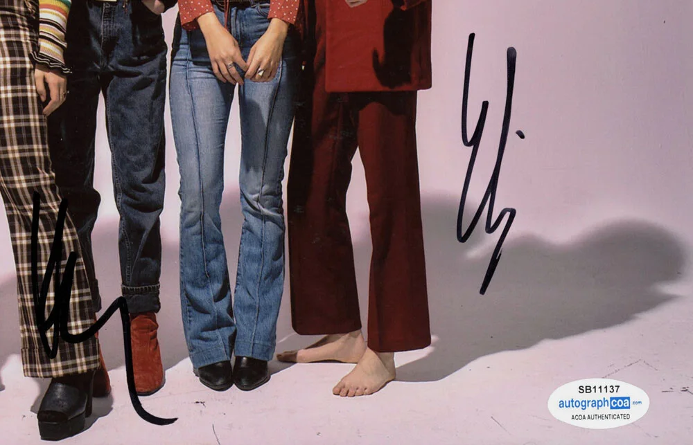 THE BEACHES — THE BEACHES Band signed 8x10 Photo ALL 4 a OFF CAMPUS Edge of The Earth ACOA COA, изображение 5