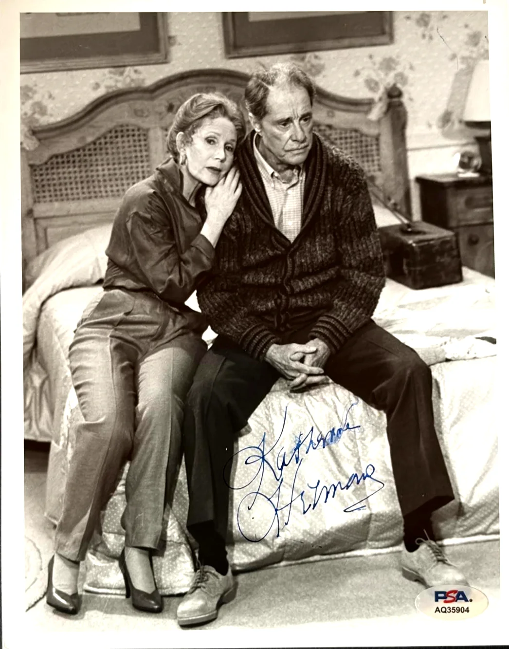 Katherine Helmond — KATHERINE HELMOND SIGNED AUTOGRAPHED 8X10 PHOTO SOAP WHO'S THE BOSS PSA COA