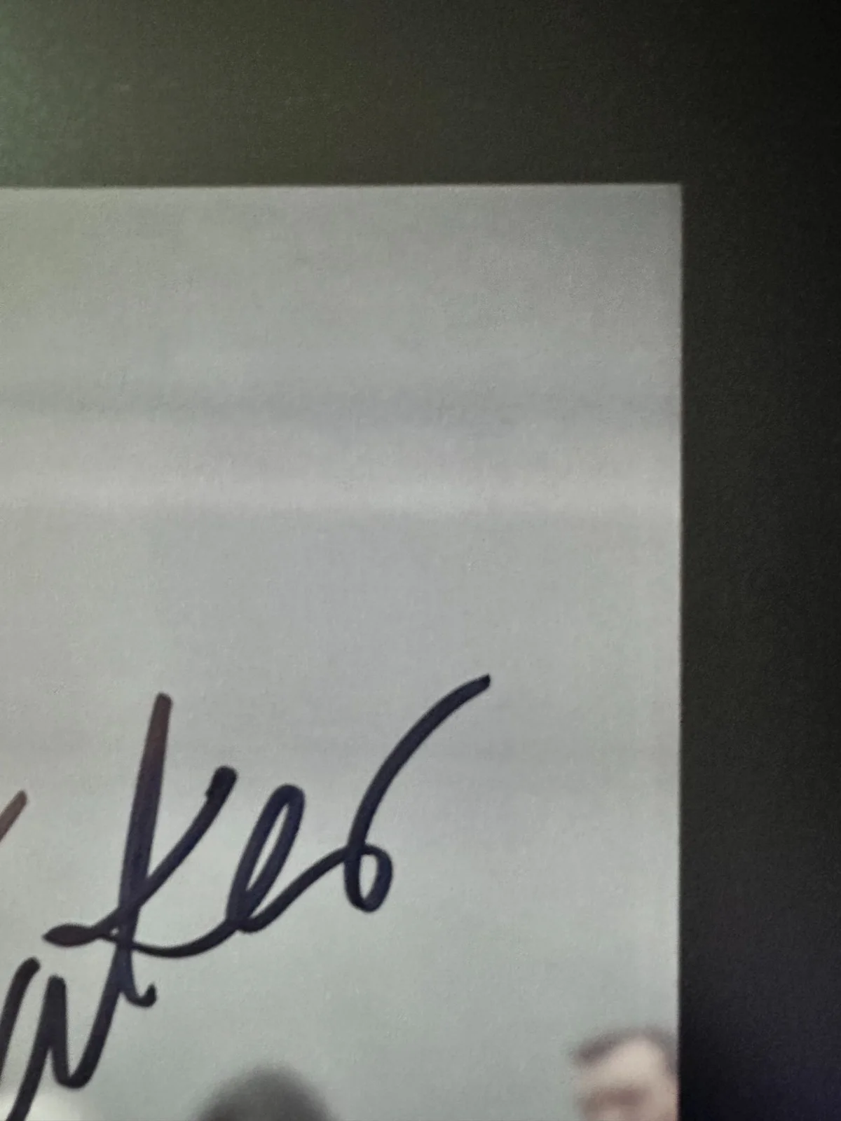 Dee Bradley Baker — Dee Bradley Baker Signed 8x10 Star Wars: The Bad Batch Clone Autograph [a], image 3