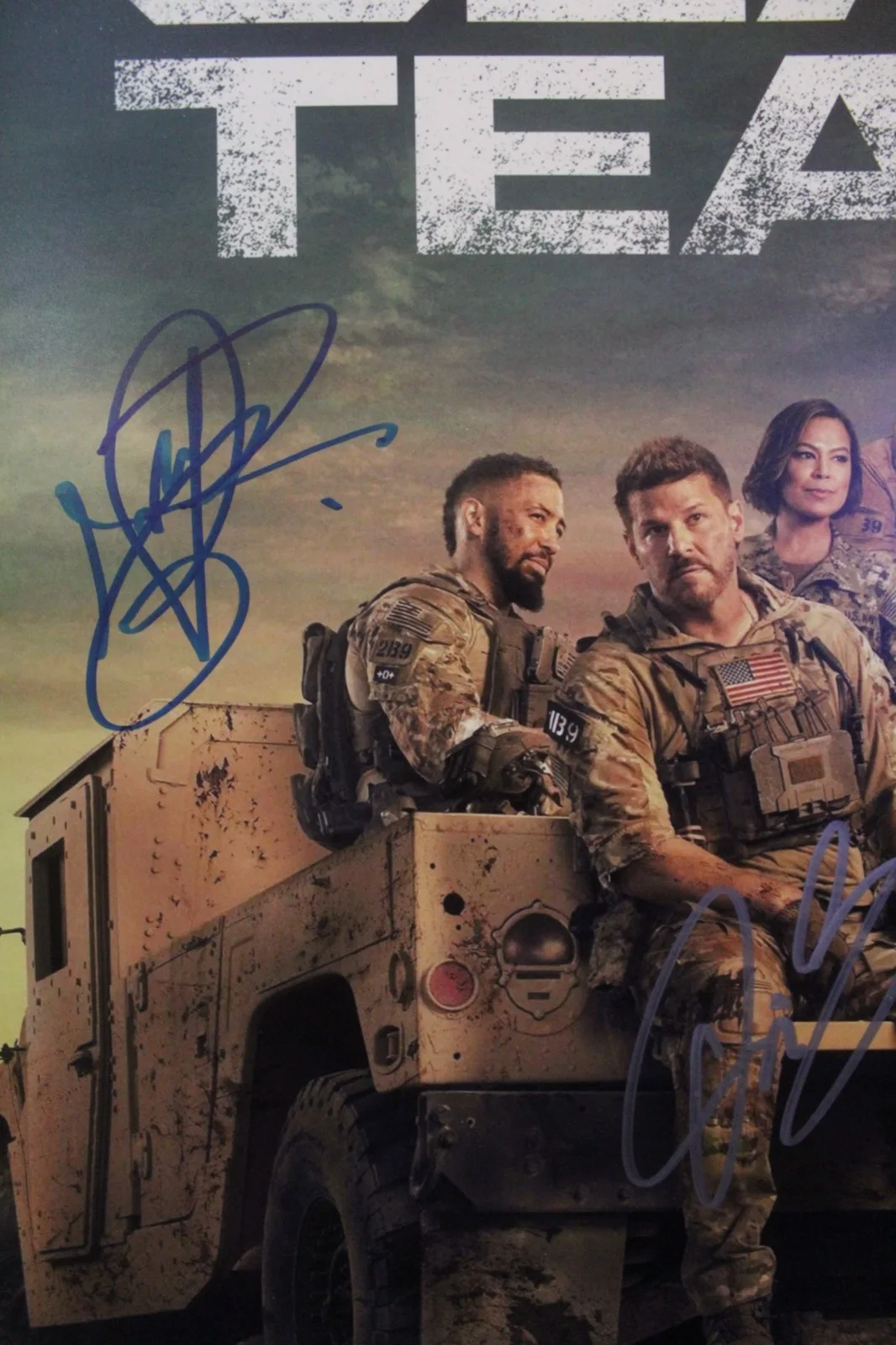 David Boreanaz, Max Thieriot, Jessica Paré, A.J. Buckley — 13x19 - Autographed Poster - Seal Team - David Boreanaz, Max Thieriot + COA., image 4