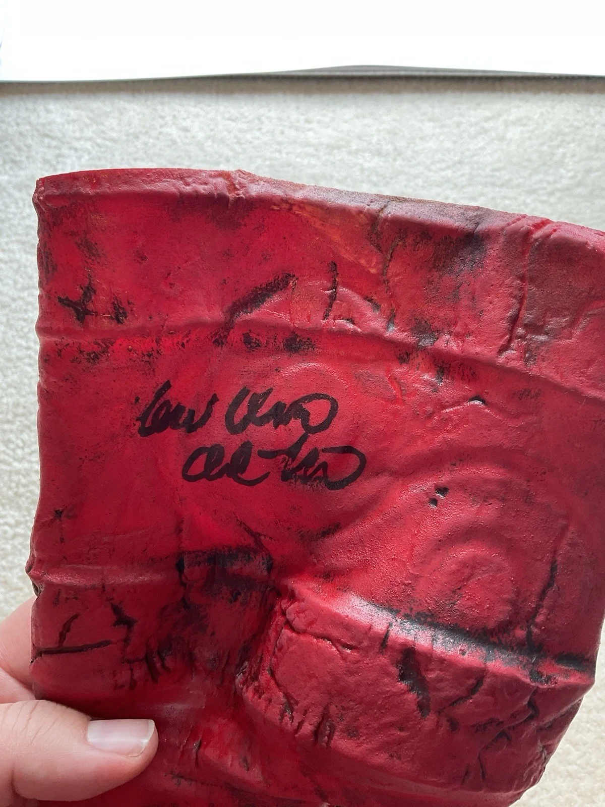 Guillermo del Toro — Guillermo del Toro signed Hellboy Glove BAS Hellboy Prop signed Rare autographed, image 2