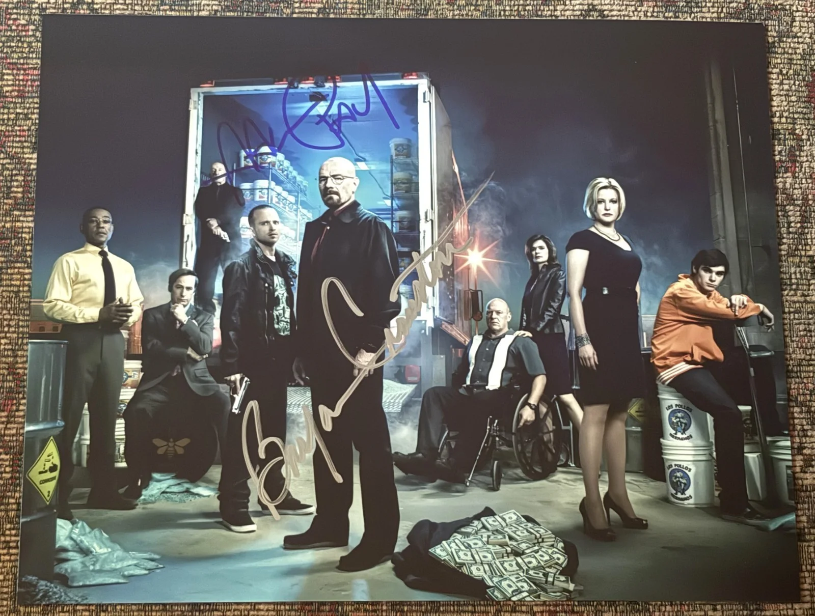 Bryan Cranston, Aaron Paul — BREAKING BAD Series 8x10 Framed Photo signed by AARON PAUL - BRYAN CRANSTON COA!, изображение 3