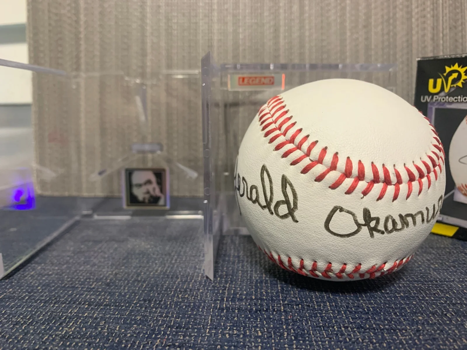 Gerald Okamura — GERALD OKAMURA Autographed NIKE Baseball, изображение 2