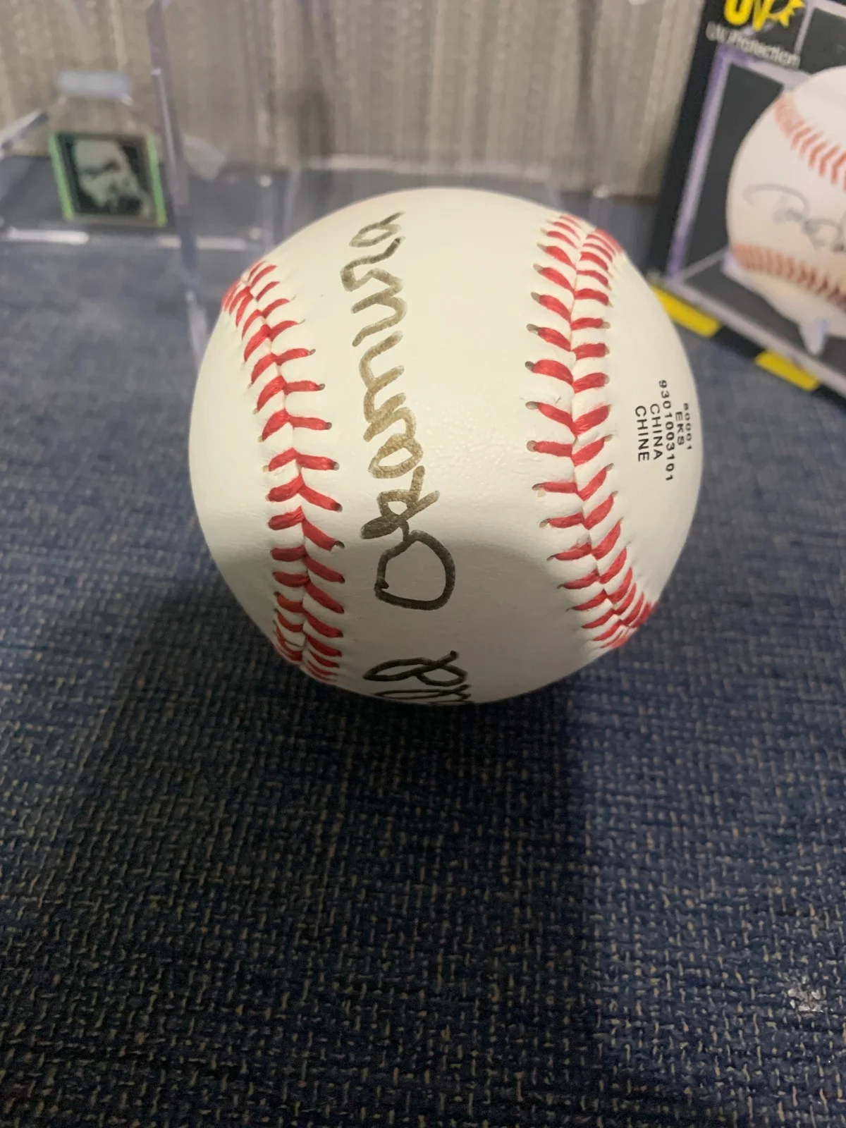 Gerald Okamura — GERALD OKAMURA Autographed NIKE Baseball, изображение 4