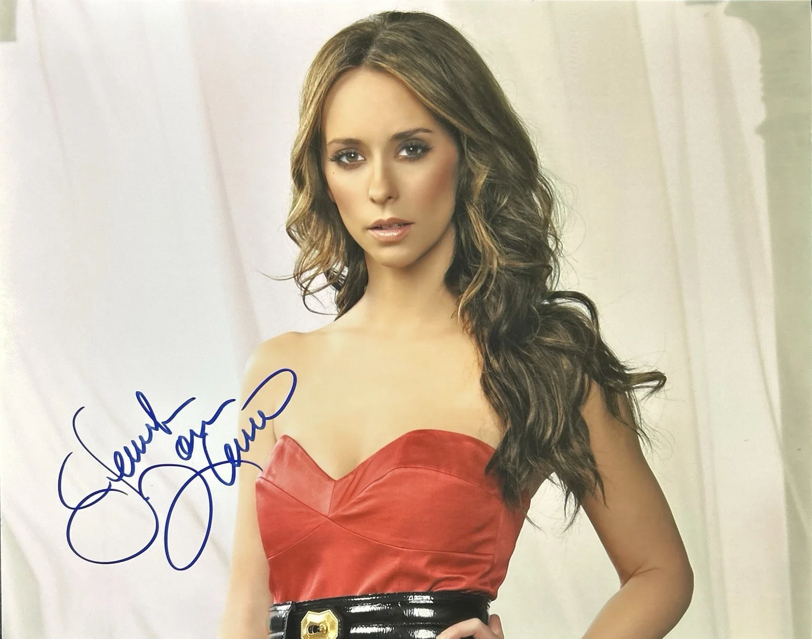 Jennifer Love Hewitt — Jennifer Love Hewitt hand signed autographed 8x10 photo w/Hologram COA
