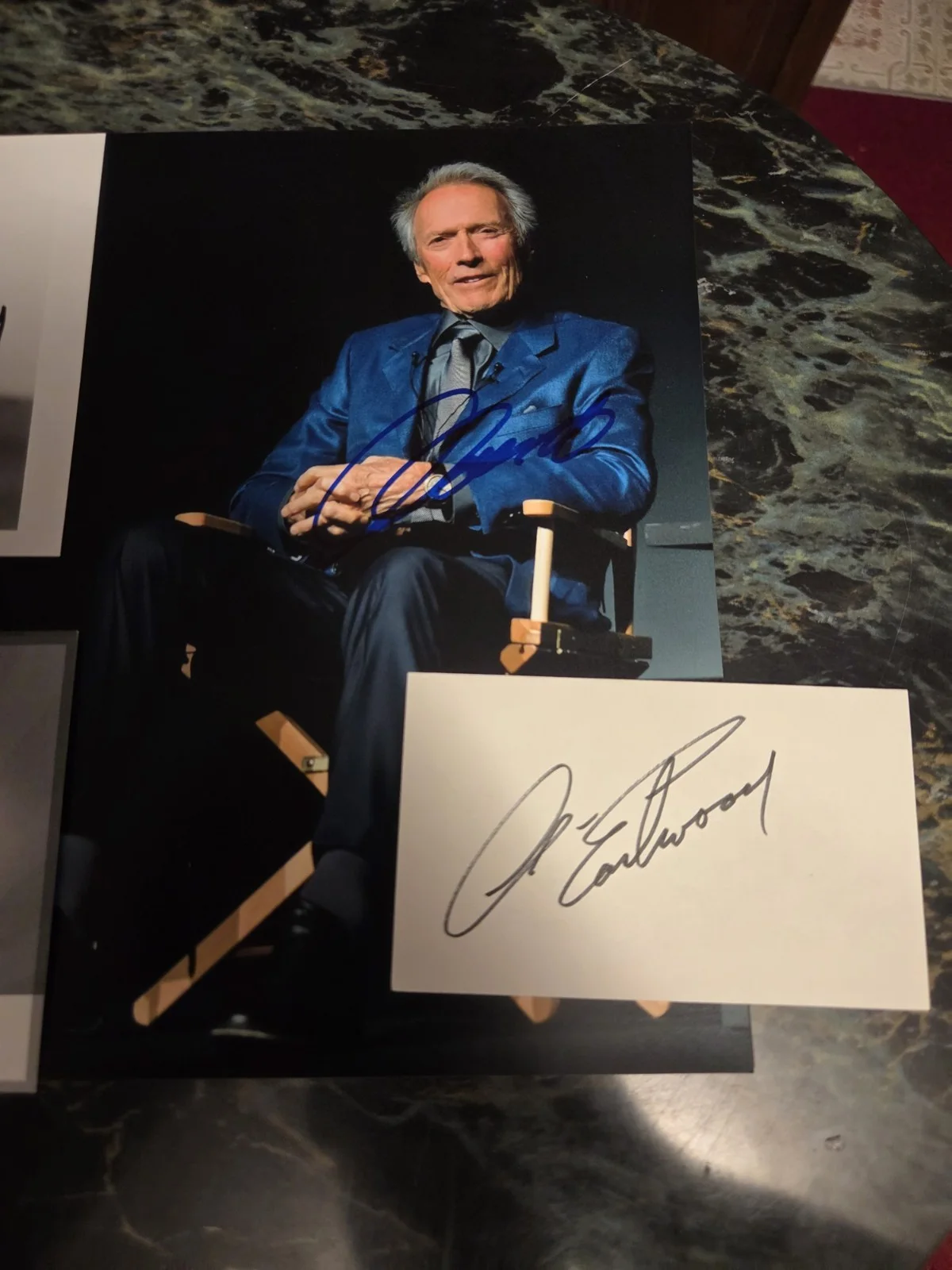 Lot Of (3) Clint Eastwood Autographs Photo And Index Card Signed, изображение 2
