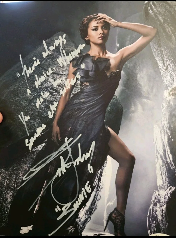 Kat Graham — Kat Graham SIGNED 8x10 Photo with COA - Bonnie Bennett - The Vampire Diaries, изображение 2